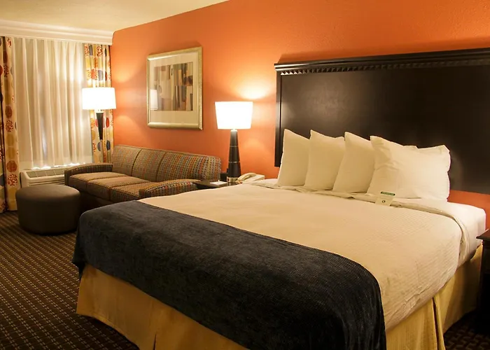 Conference Center And Hotel Decatur