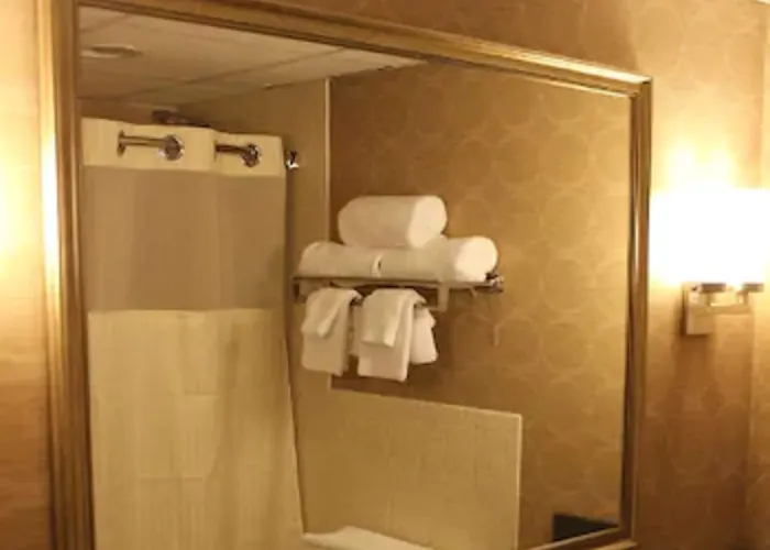 Conference Center And 3* Decatur