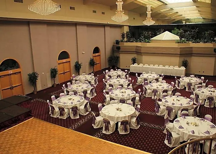 Conference Center And 3* Decatur